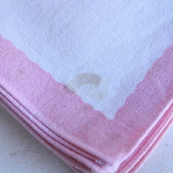 Vintage 1960s 1970s Napkins Set of Five, Floral Print on White and Pink Linen - Picture 10 of 10